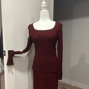 Chic Burgundy Maxi Skirt